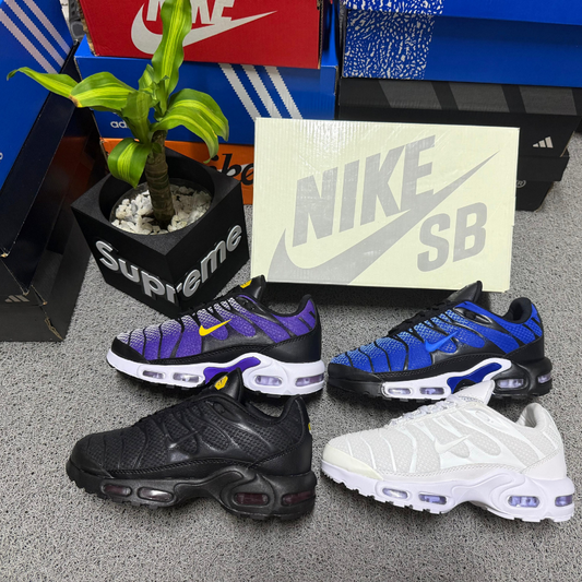 NIKE TN AIR MAX PLUS
