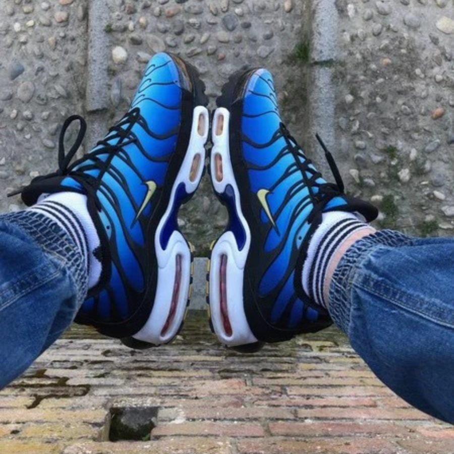 NIKE TN AIR MAX PLUS